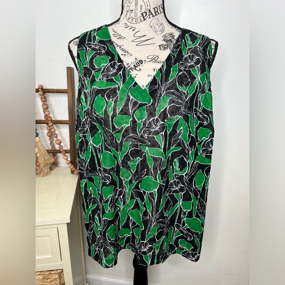 Brand New-A New Day Sleeveless Top